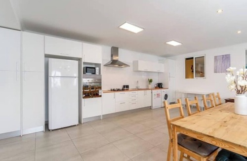 Costa de Caparica Apartment | Luxury private room with attached bathroom near the beach