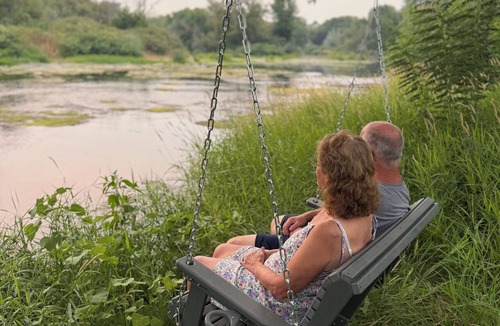 Hermiston House | Luxury Umatilla Riverfront Estate 4BR Retreat Fishing Game Lounge