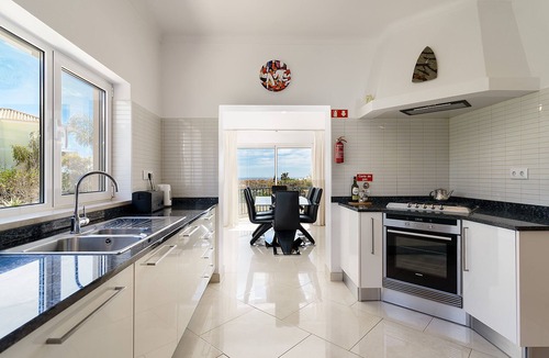Praia da Luz Villa | Luz - 3 Bed Private Villa, Sea View, WIFI, Private Saline Pool, heating extra,