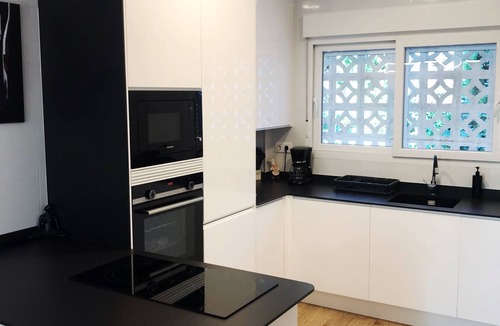 Les Deveses Apartment | Marina Azul- 84 sqm-3 sz. 100 m to the beach Deveses, Newly renovated, Air-conditioned