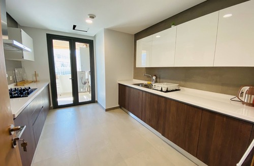 SOUR JDID Apartment | Marina Ocean Blue Eyes