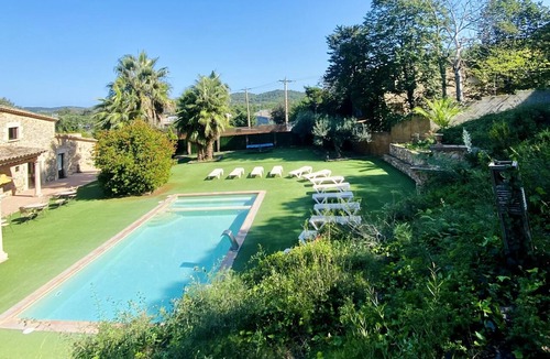 Mont-Ras House | Mas Molines House with pool, jacuzzi and barbecue areas on the Costa Brava.