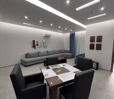Duhur ash Shuwayr Hotel | Matar Residence Hotel Suites