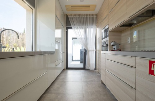 Espiche Apartment | Modern accessible villa [17]