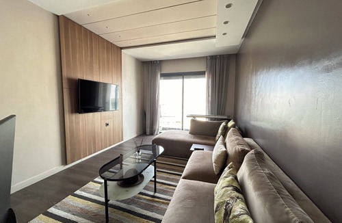 LA GIRONDE Apartment | Modern apartment in the city center