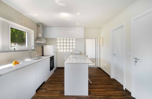 Malveira da Serra House | Modern House With Balcony & AC Close To The Sea