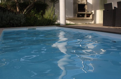 Castelo Villa | Modern Villa With Private Pool Near Meco Beach