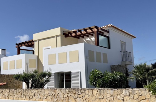 Sagres Villa | new holiday house with pool and exclusive furniture