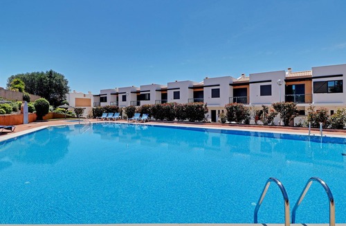 Cerro de Aguia House | New Spacious modern 3-bedroom townhouse with sea view
