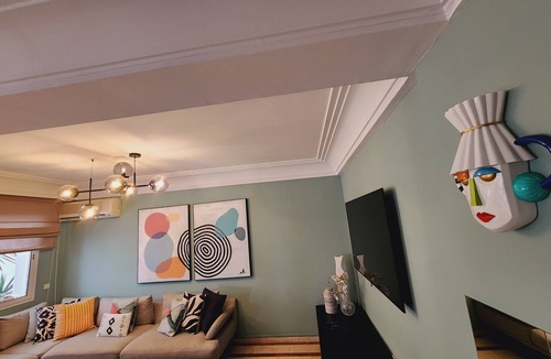 Racine Apartment | Number Nine Triangle d'Or by IB Signature - Chic apartment in sought-after area