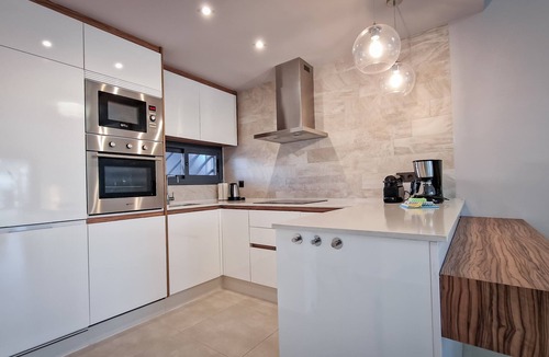 Guardamar del Segura Apartment | Oasis Beach Apartment – Casa Titz. Modern and luxurious apartment for holiday.
