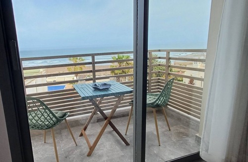 Ain Diab Apartment | Ocean view appartement with swimming pool