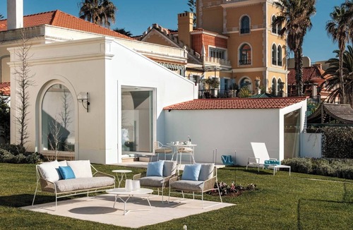 Estoril Villa | Oceanfront Villa in Estoril with Sea Views and Pool
