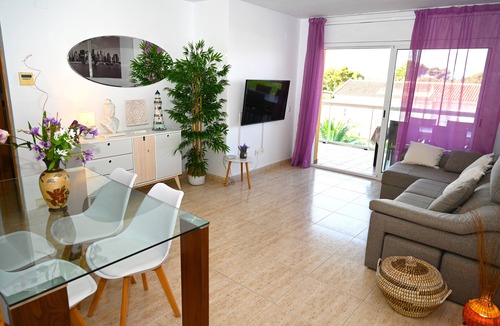 Cap de Salou Apartment | OFFRE SALOU ONLY FAMILY SEA VIEW LARGE TERRACE , POOLS PARKING WIFI