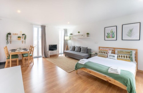Santo Condestavel Apartment | Ourique Charm Apartments