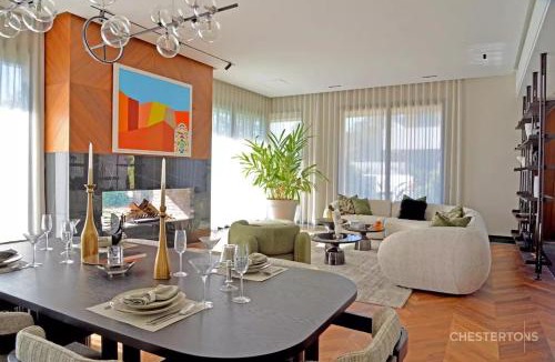 Racine Villa | Palatial Luxury Villa Corniche