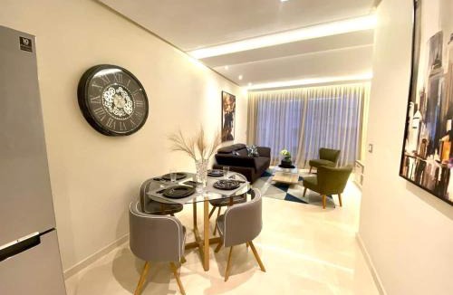 Anfa Apartment | Pearl 31 - classy, brand new w/balcony
