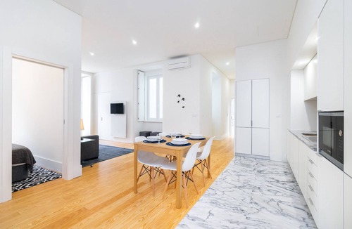 Santa Maria Maior Apartment | Porta do Mar Deluxe Serviced Apartments