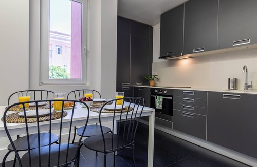 Sao Bento Apartment | Príncipe Real Light Filled Lisbon Home