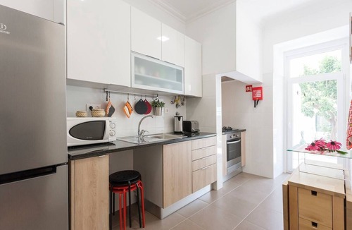 Lisbon Old Town Apartment | Private Garden Retreat in Historic Lisbon