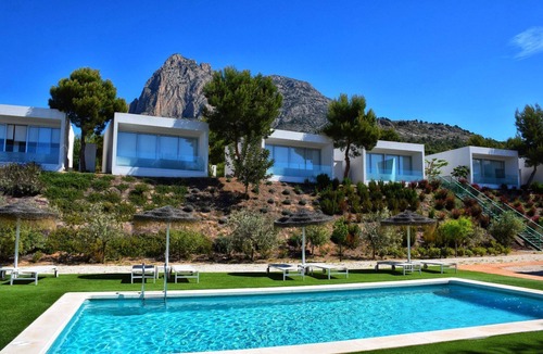 Finestrat Hotel | Puig Campana Nature Suites Hotel & BTT