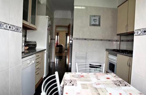 Alto do Pina House | Quarto com ar acondicionado