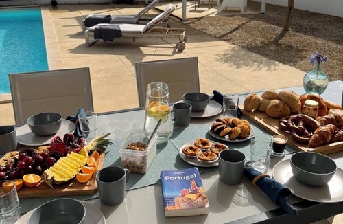 Alcobaca Villa | Quietly located luxury vacation villa with private pool on Portugal's Silver Coast