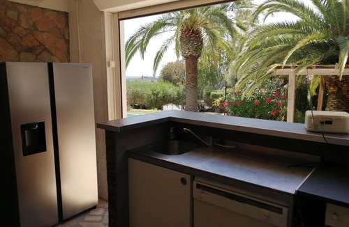 Palau-Saverdera Villa | Quiet villa with pool, sea view, petanque, garden, wifi, parking