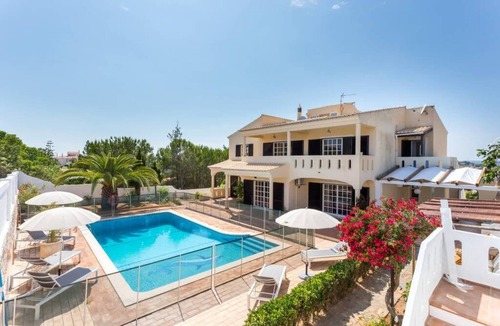 Lagos House | Quinta da Liberdade: 4 Bedroom Family Villa