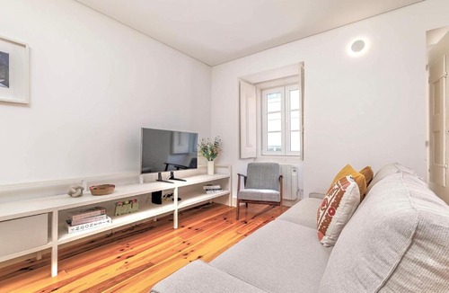 Bairro Alto Apartment | Red Tulip Flat Bright & Colourful by Homeful Homes