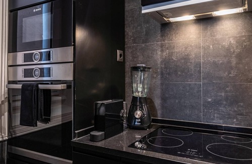 Lisbon Old Town Apartment | Ruby Red Apartment, Amoreiras, Lisbon