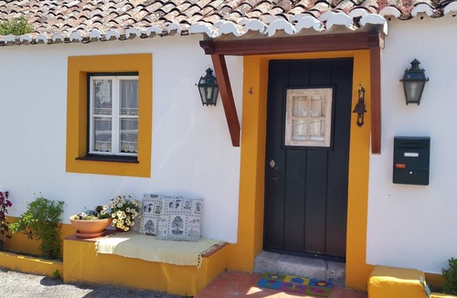 Vila Nogueira de Azeitao Cottage | Rural house, comfortably equipped, green mountains, sandy beaches,