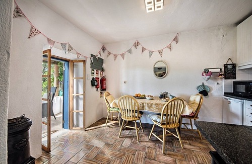 Fonte do Bispo House | Rustic 3-bedroom Country Retreat With Pool, Free Wi-fi, and Breathtaking Views
