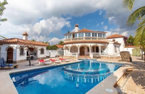 Rustical Mont-roig House | Rustical Mont Roig by Interhome