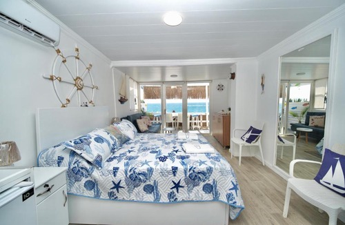 Enfeh House | Seaside Beach Chalet in Anfeh PEARL