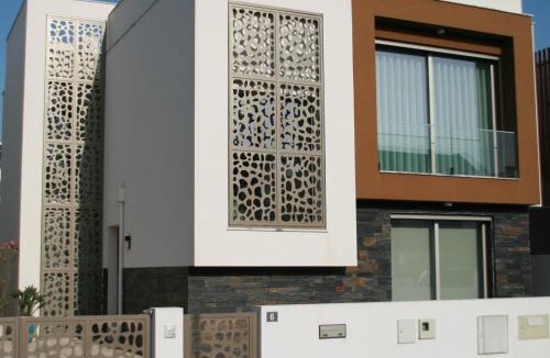 Salir do Porto Villa | Silvercoast Villa Concha Baia with private heated pool and seaview rooftop lounge