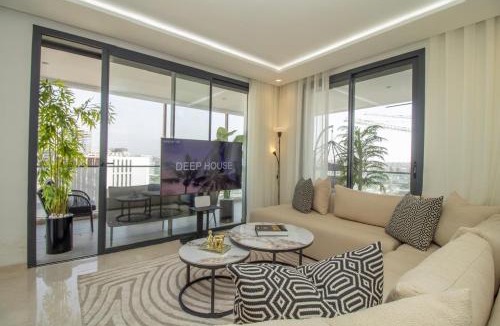 Casablanca Apartment | Skyline Retreat