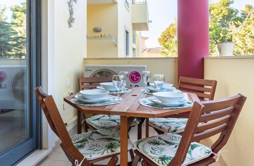 Olhos D'Agua Apartment | Solmar Garden View Apartment: Pool, Wi-Fi & Air Conditioning