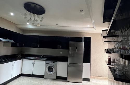 SOUR JDID Apartment | Spacious 3-bedroom apartment in fabulous Casablanca with AC