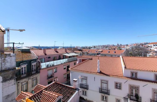 Encarnacao Apartment | Spacious Loft w/City view in Principe Real