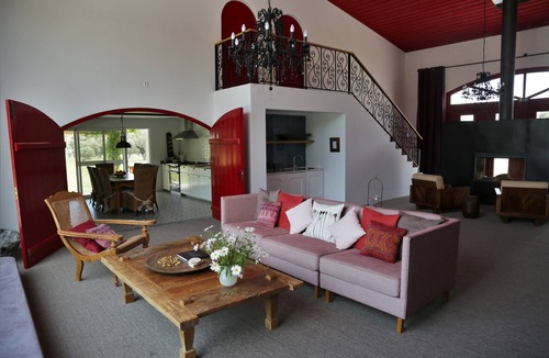 Viana do Alentejo House | Splendid Oasis in the heart of Alentejo -FARM&BARN