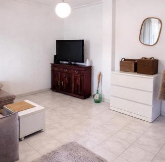 Corroios House | Stay in Corroios Near Lisbon and 15 Min from the Beach - Casa Acolhedora em Corroios Perto de Lisboa e da Praia