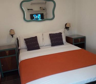 Montevideo Bed & Breakfast | Stone Wasi