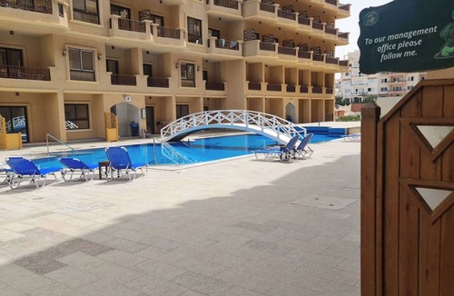 Al Ahyaa Ski Chalet | Studio Side Sea View Pool Turtles Beach