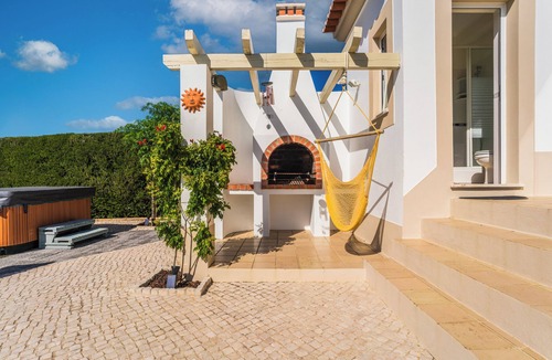 Aljezur House | Stunning Seaside Family Villa With Swiming Pool