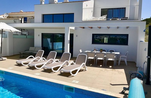 Salema Villa | Stunning Villa with Private Pool Sea Views and Walk to Beach