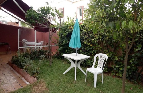 Sidi Bouzid House | Sunny duplex with garden in gated community