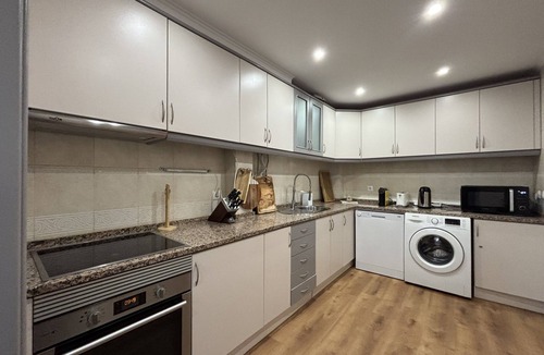 Zambujal Apartment | Sunset Apartment by Sesimbra Sun Sea