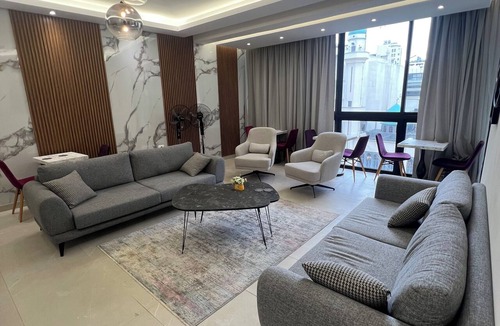 Beirut Apartment | Superb 3-bedroom apartment with 24/7 electricity in vibrant Beirut for up to 7