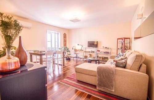 Sacramento Apartment | The Bonsai Apartment - Glamorous Chiado